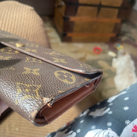 Wallet - Picture 10 of 13